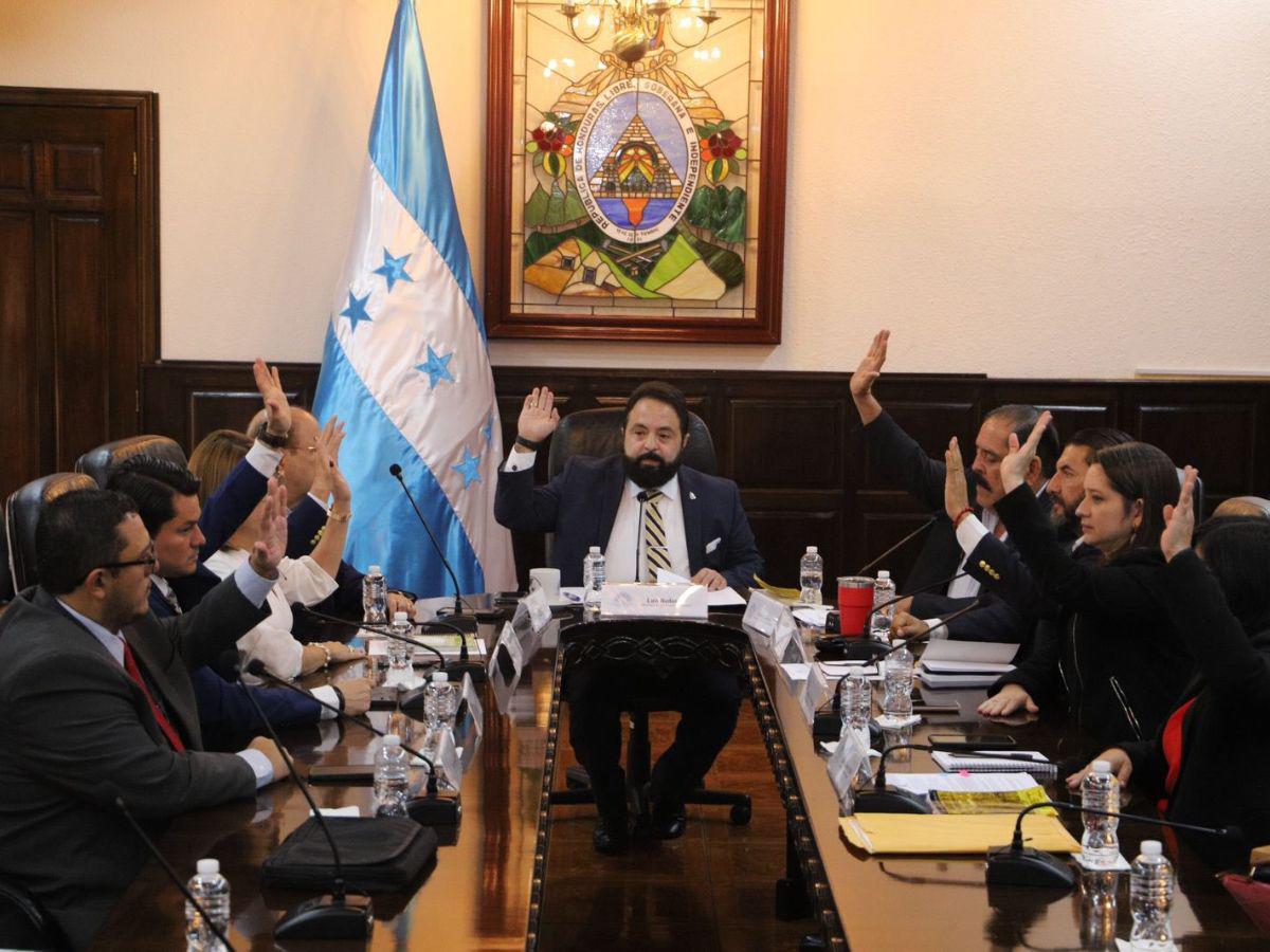 Comisión Permanente del CN impone a fiscal general de Honduras