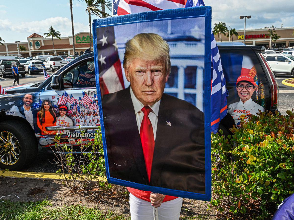 Una foto policial de Donald Trump iría a la galería de los famosos arrestados