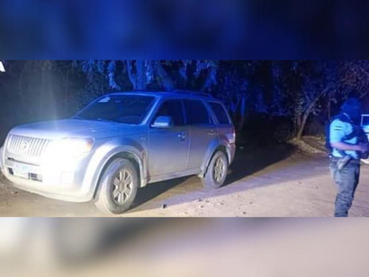 Este es el carro donde estaba el cuerpo de Fabiana, según una pariente suya, el vehículo le pertenecía a la víctima.