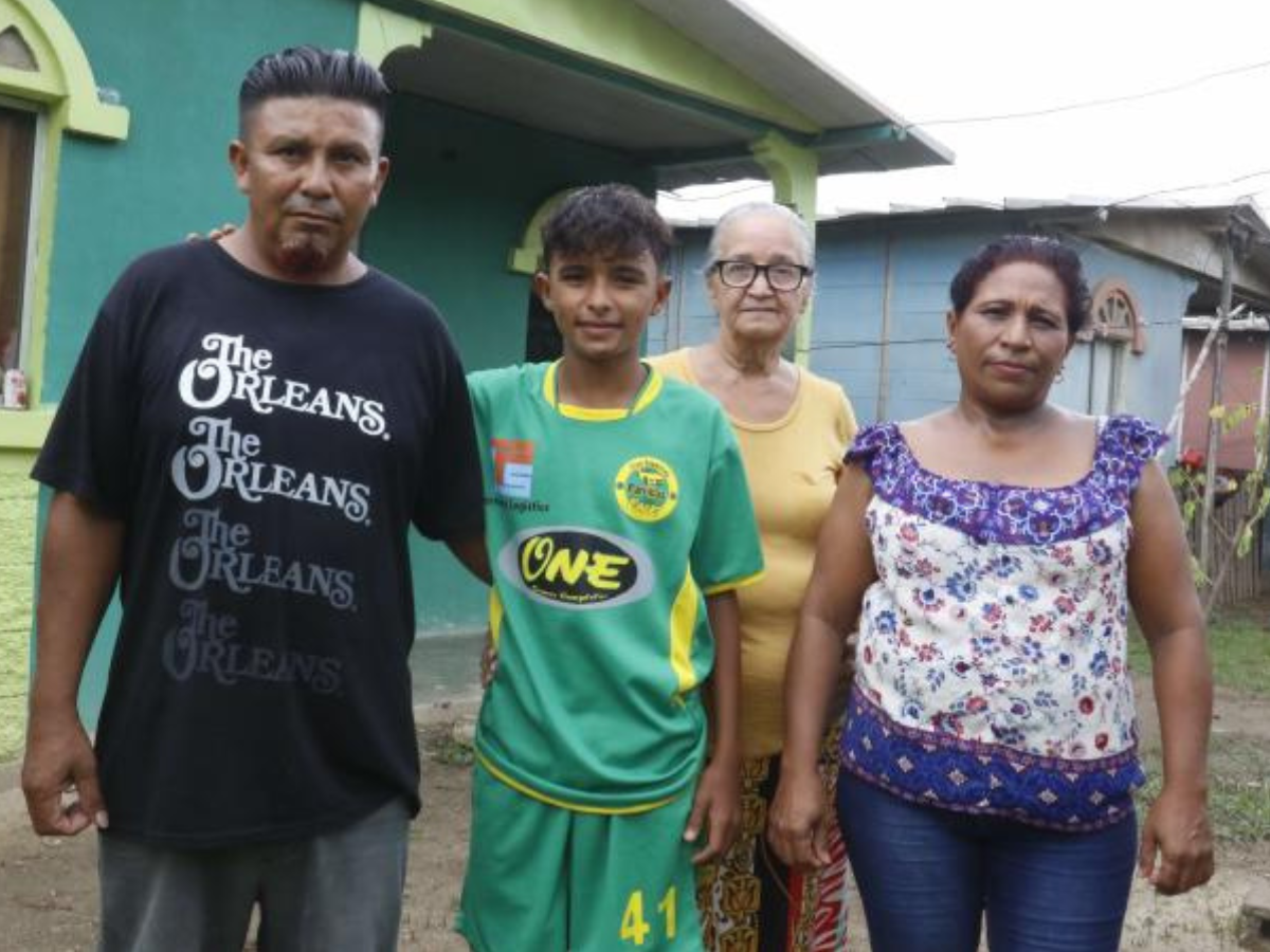 La familia del futbolista juvenil Luis Torres no lo deja de apoyar y están orgullosos de él.