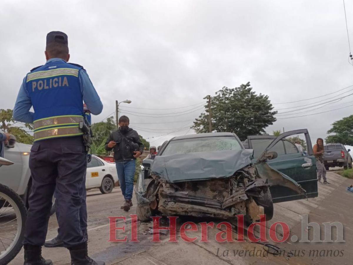 Tres heridos deja colisión múltiple en salida al sur de Tegucigalpa