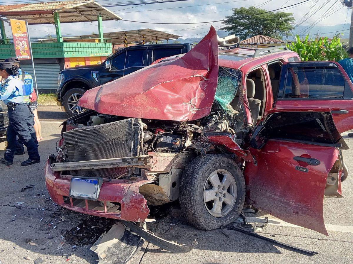 A metros de semáforo y a alta velocidad: esto sabemos de choque múltiple en Siguatepeque