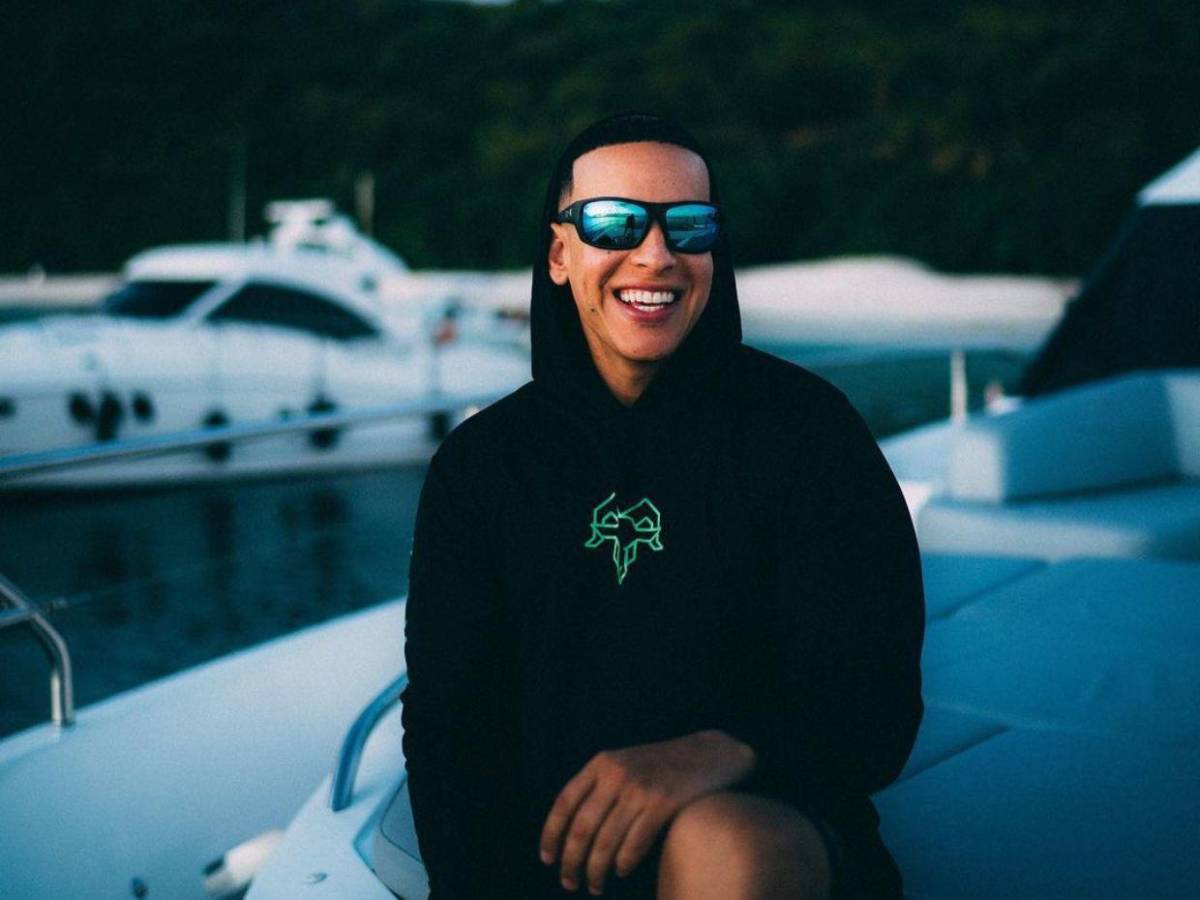 Recuperar control y documentos: la demanda de Daddy Yankee a Mireddys González