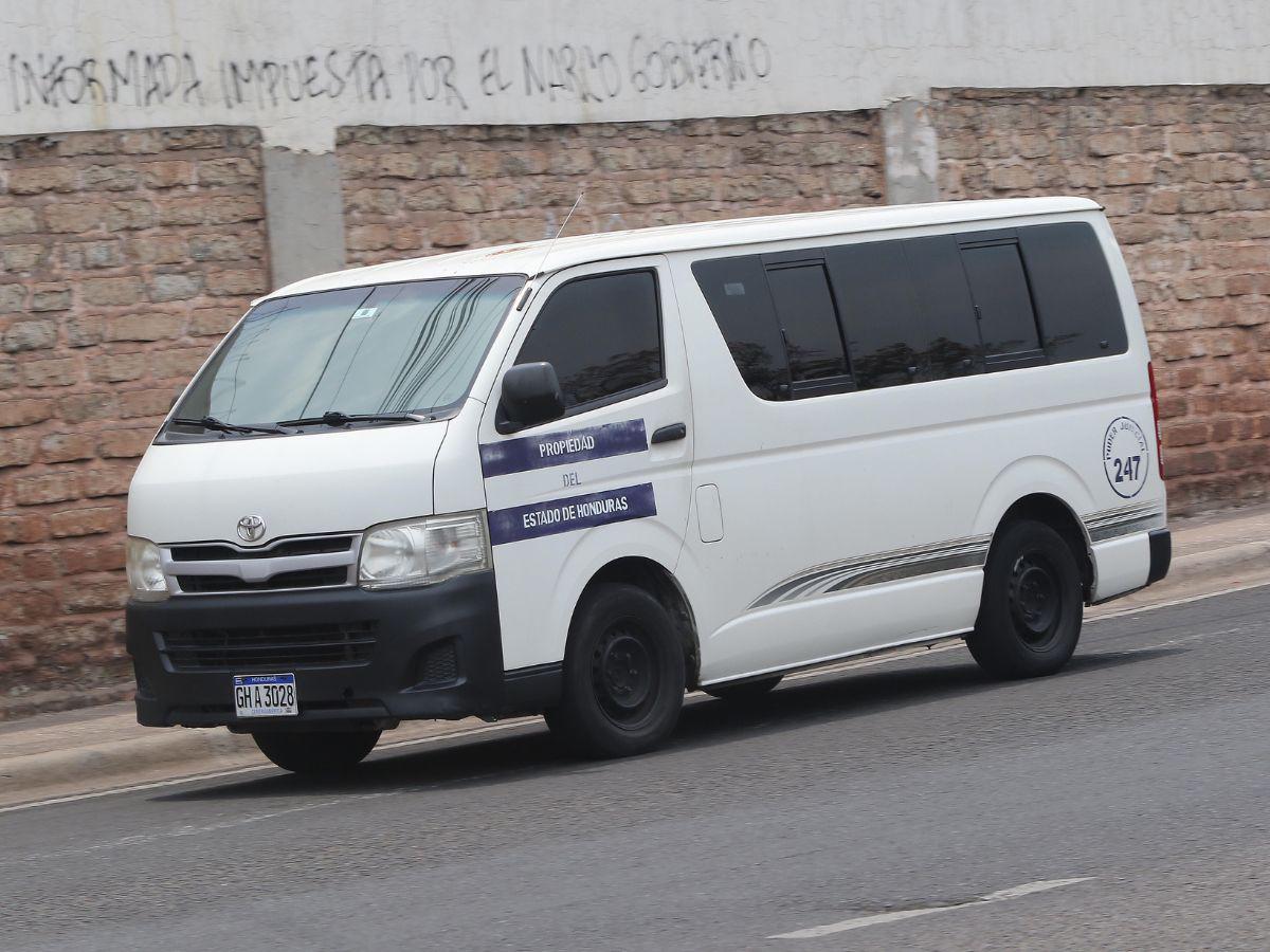 $!Las instituciones del Estado han adquirido desde carros todo terreno, hasta camiones y microbuses.