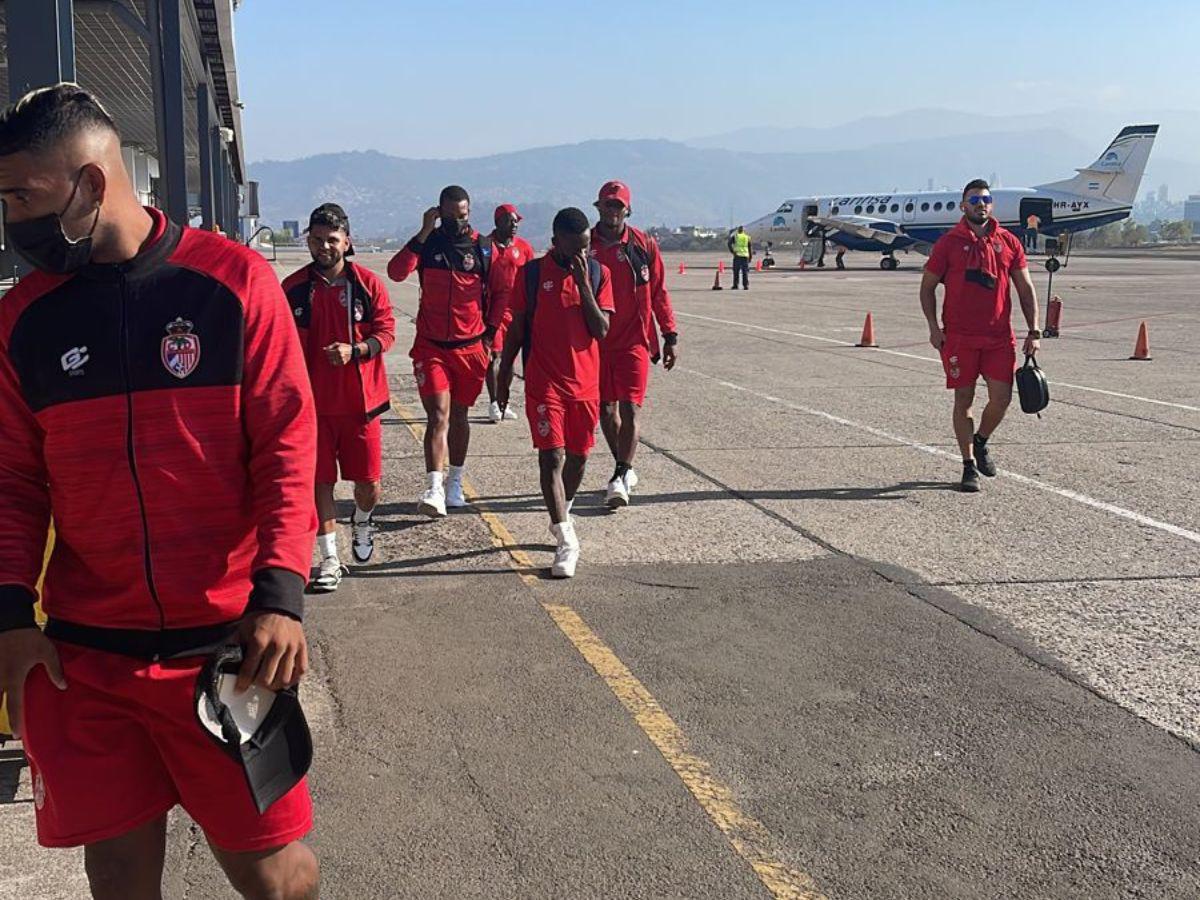 Real Sociedad se trasladó en avión a Choluteca para el crucial partido ante Lobos UPN