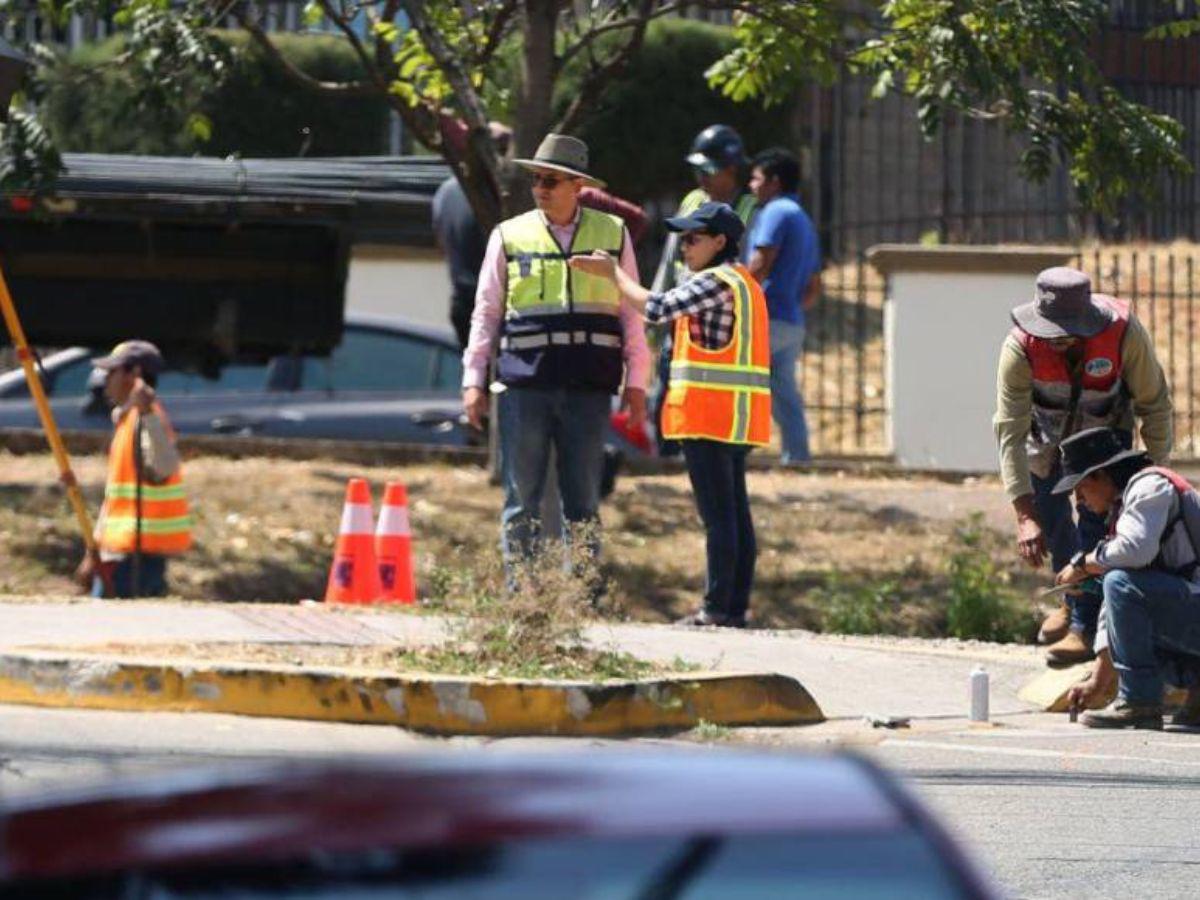 Para evitar más congestionamientos viales, la Alcaldía habilitó rutas alternas.