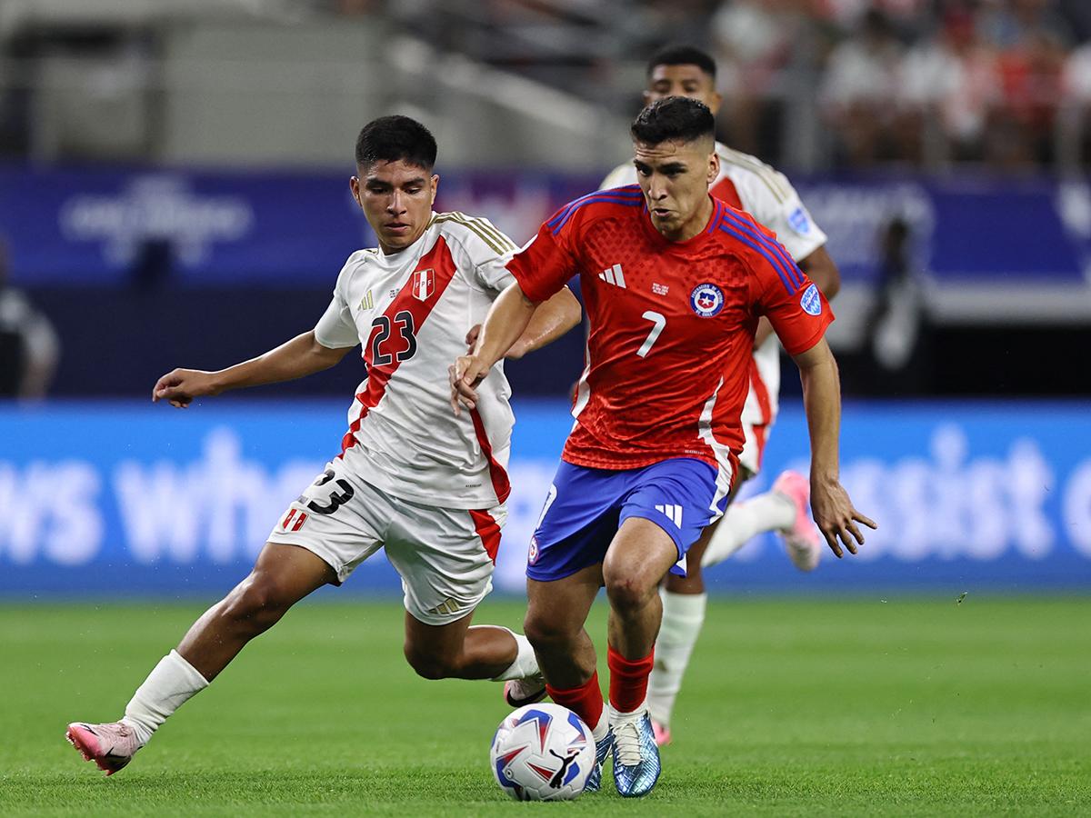 Perú y Chile no se hacen daño en su inicio de Copa América 2024