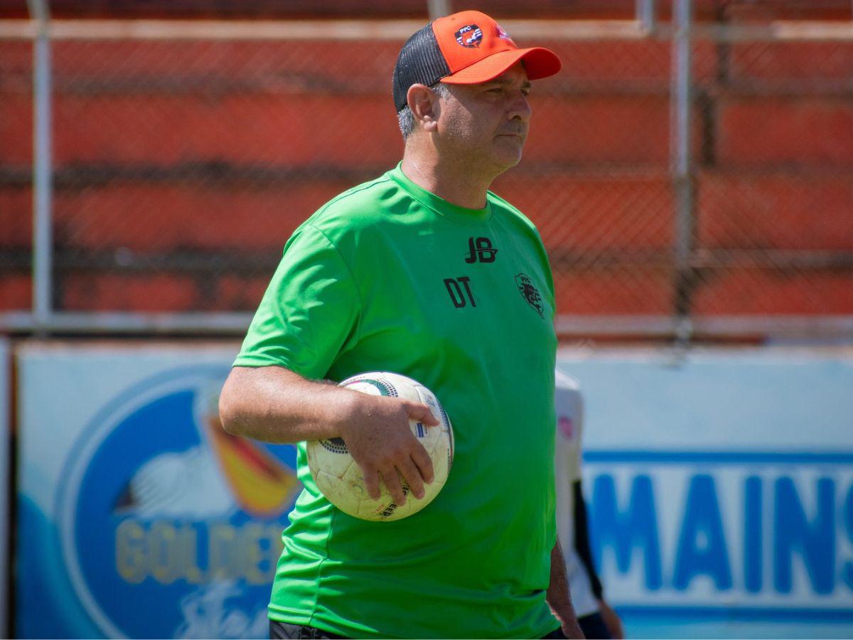 Diego Vázquez aclara su salida de Puntarenas y a qué equipo dirigirá