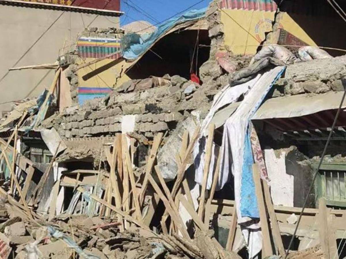 Muertos, derrumbes y búsqueda de cuerpos: caos tras terremoto en China