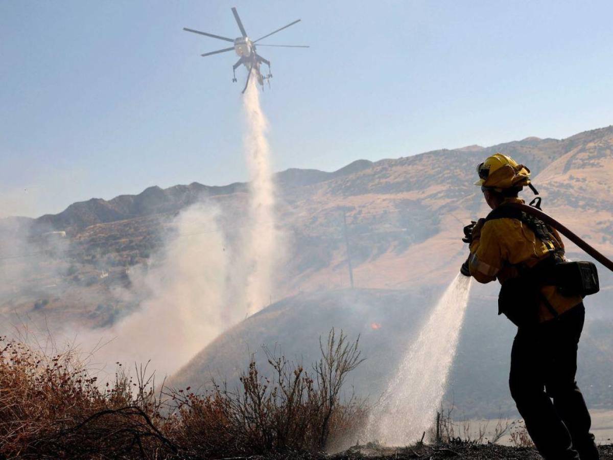 Ola de calor en California provoca incendios forestales