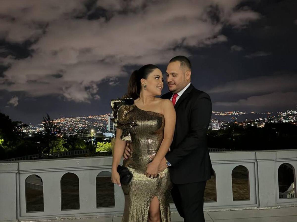 Ariela Cáceres y Dennis Andino conmemoran su décimo aniversario de matrimonio