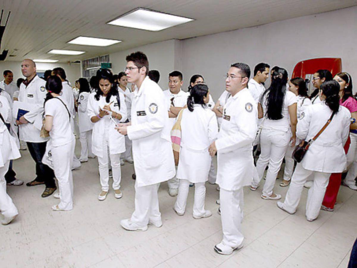 Colegio Médico de Honduras pide reunirse con la Sesal debido a masivos despidos
