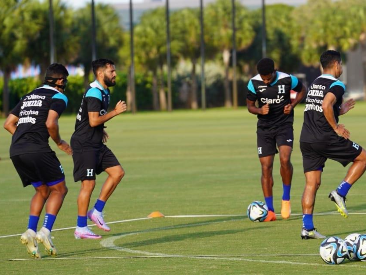 La Selección Nacional de Honduras ya se encuentra en Kingston para enfrentar a Jamaica