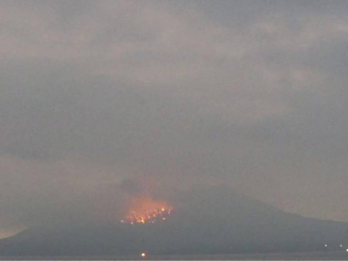 Así lucía el volcán tras la inesperada erupción.