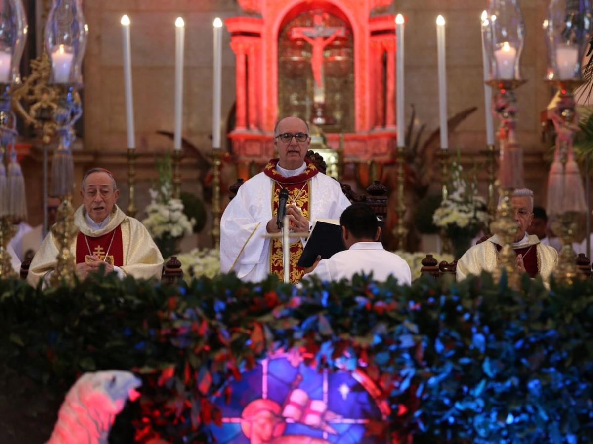 En la Basílica de Suyapa se celebró la Misa Crismal este Jueves Santo