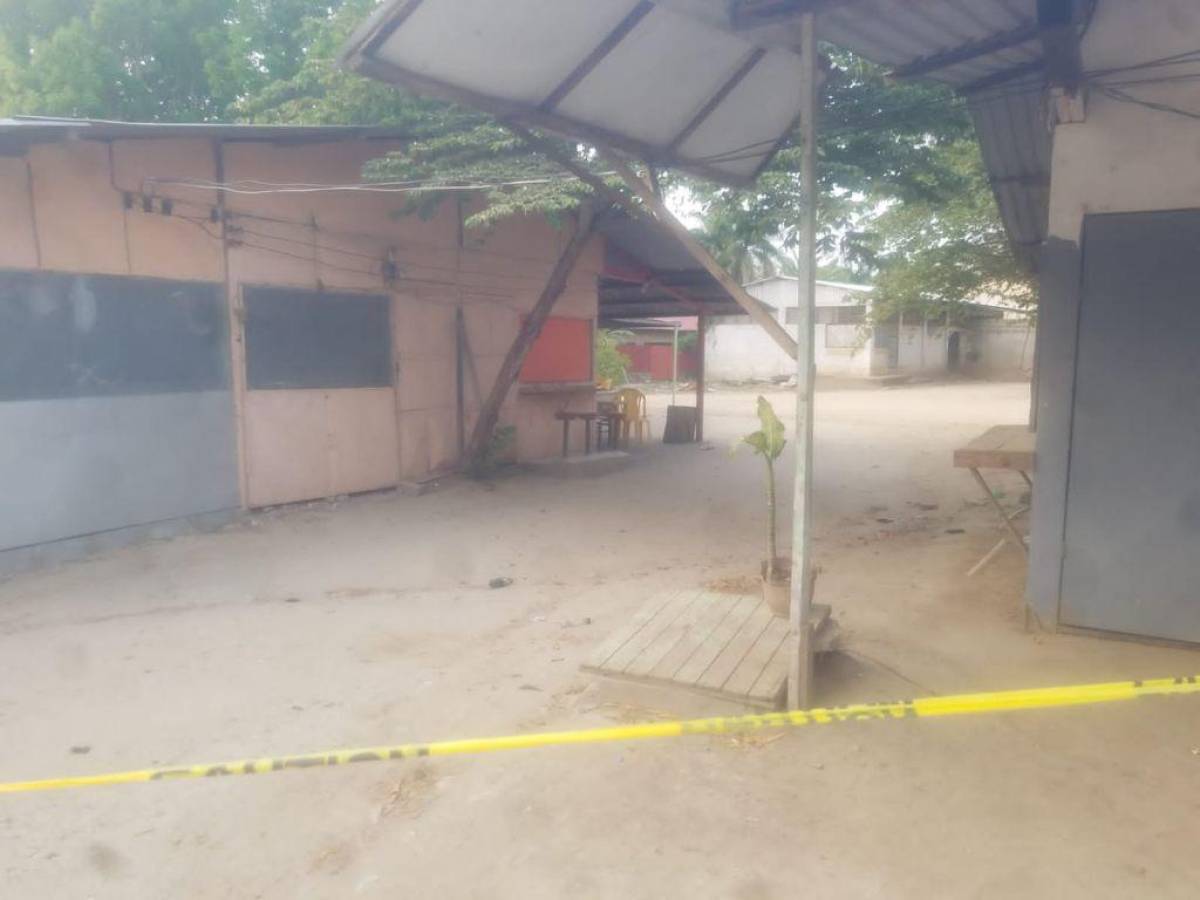 En el interior de una cantina asesinan a pepenador en La Lima, Cortés