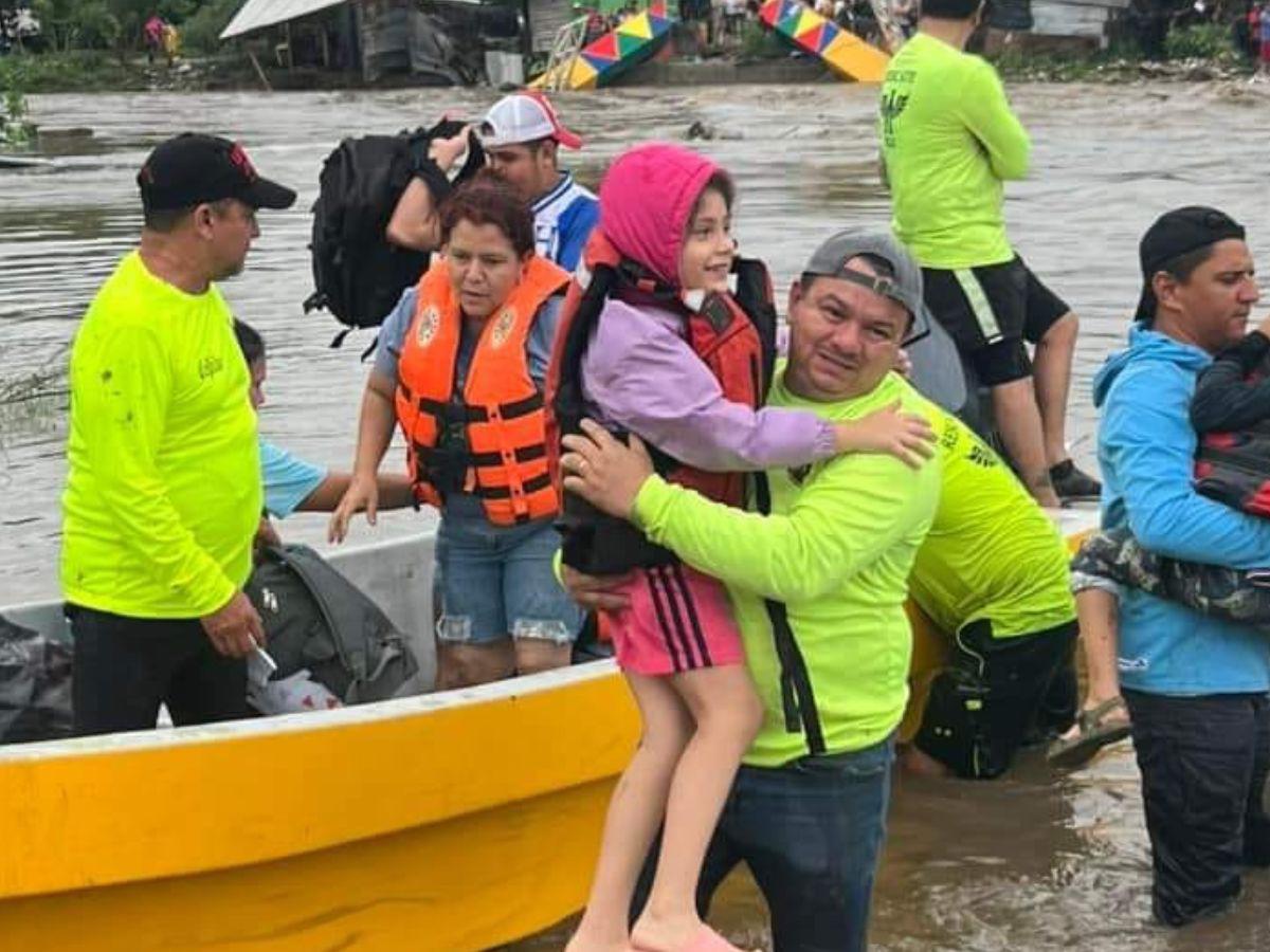 Sufrimiento, dolor e impotencia entre los afectados por la tormenta tropical Sara