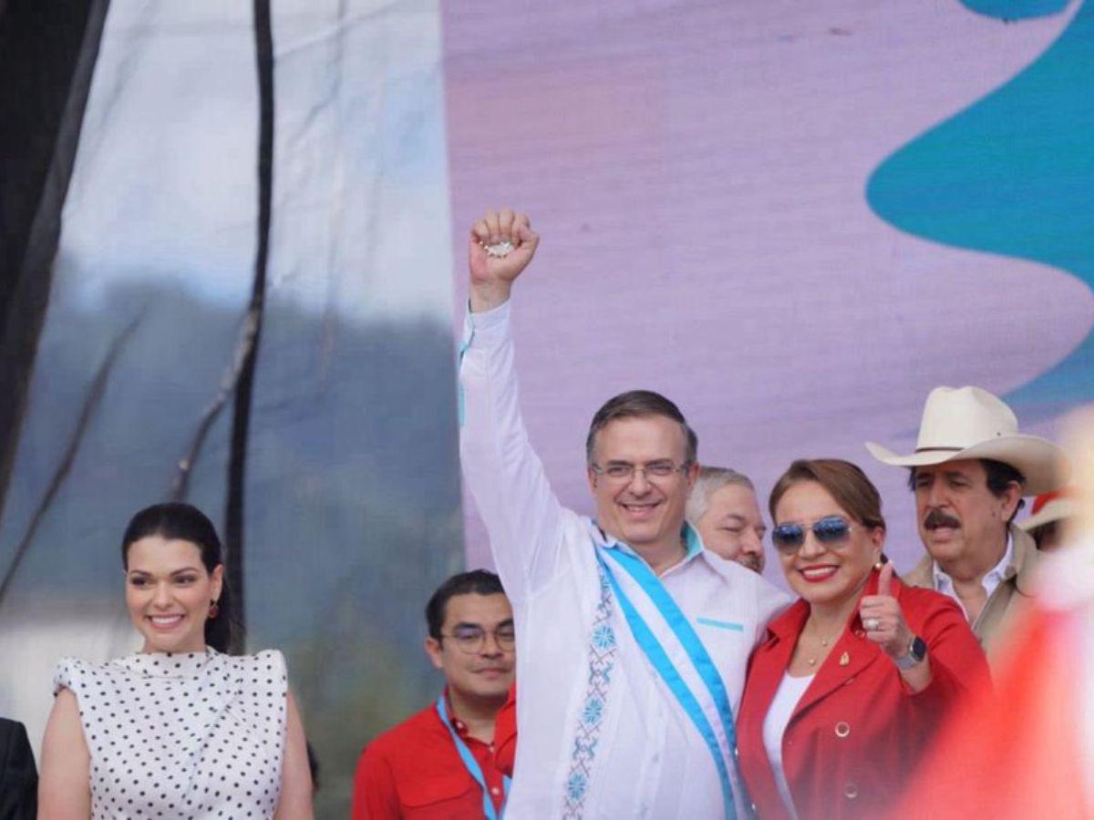 Marcelo Ebrard formó parte de la celebración de los dos años del gobierno de Xiomara Castro.