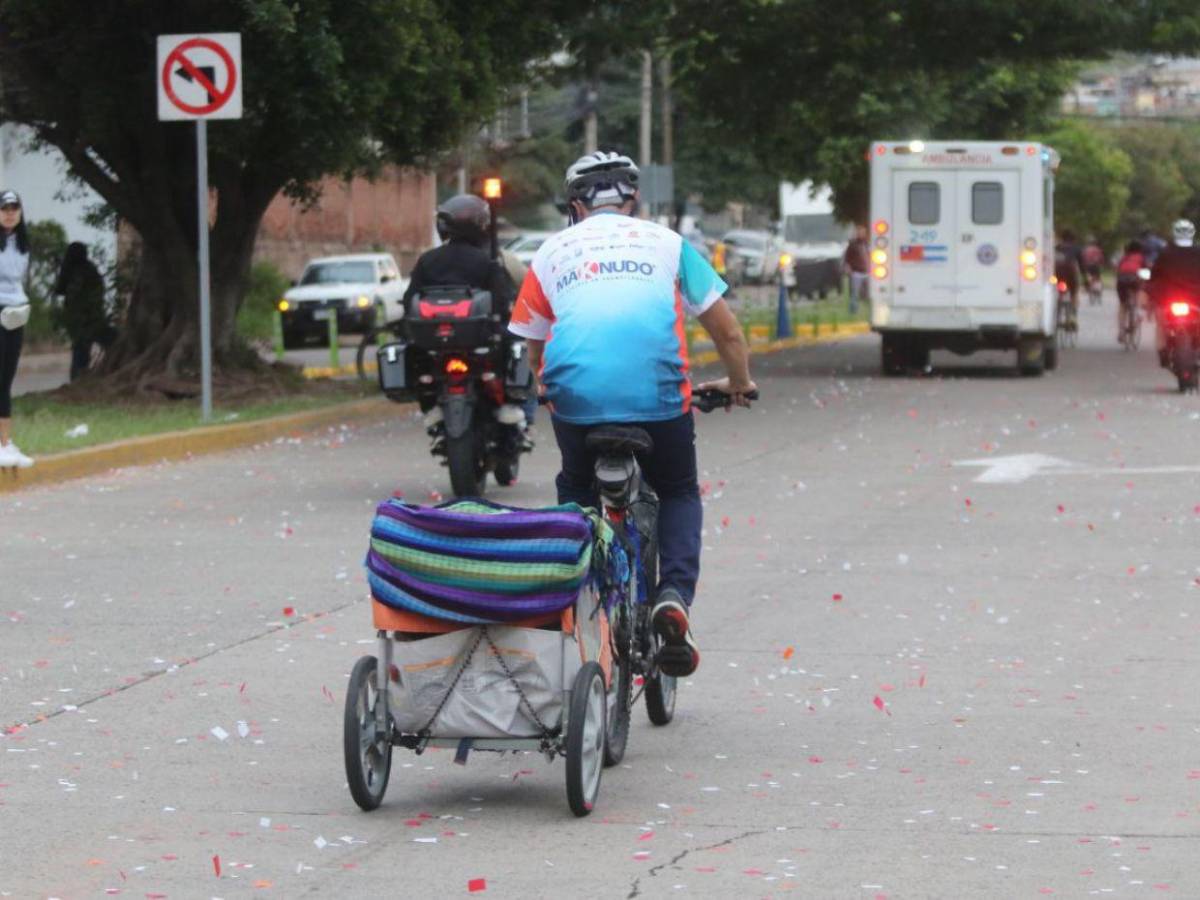 Curiosidades que marcaron la decimotercera Vuelta Ciclística EL HERALDO