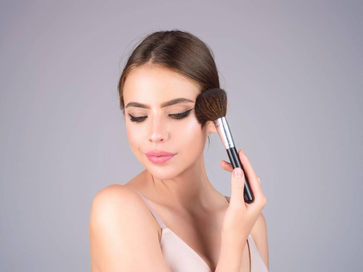 Evolución del maquillaje: Lo que se queda y lo que se va en 2025