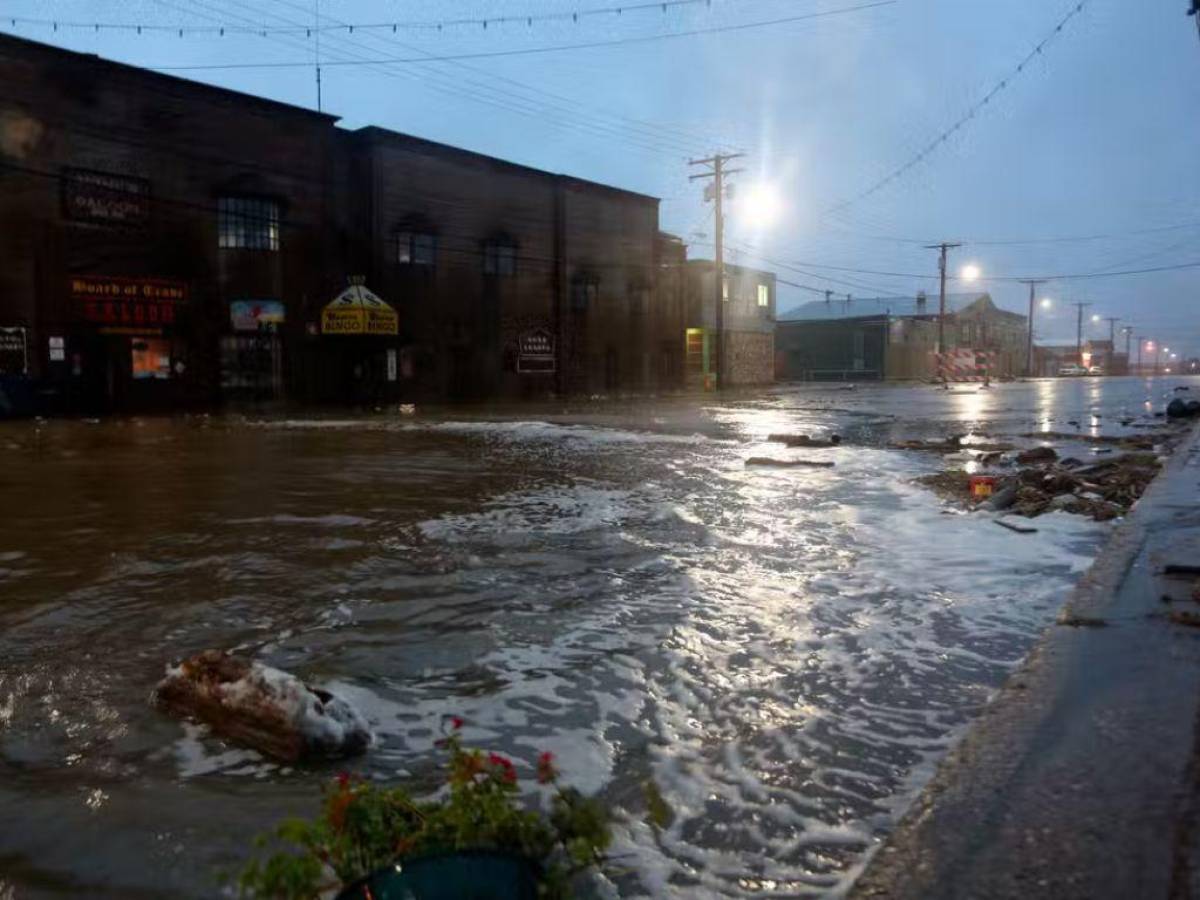 Alaska evalúa daños tras fuerte tormenta