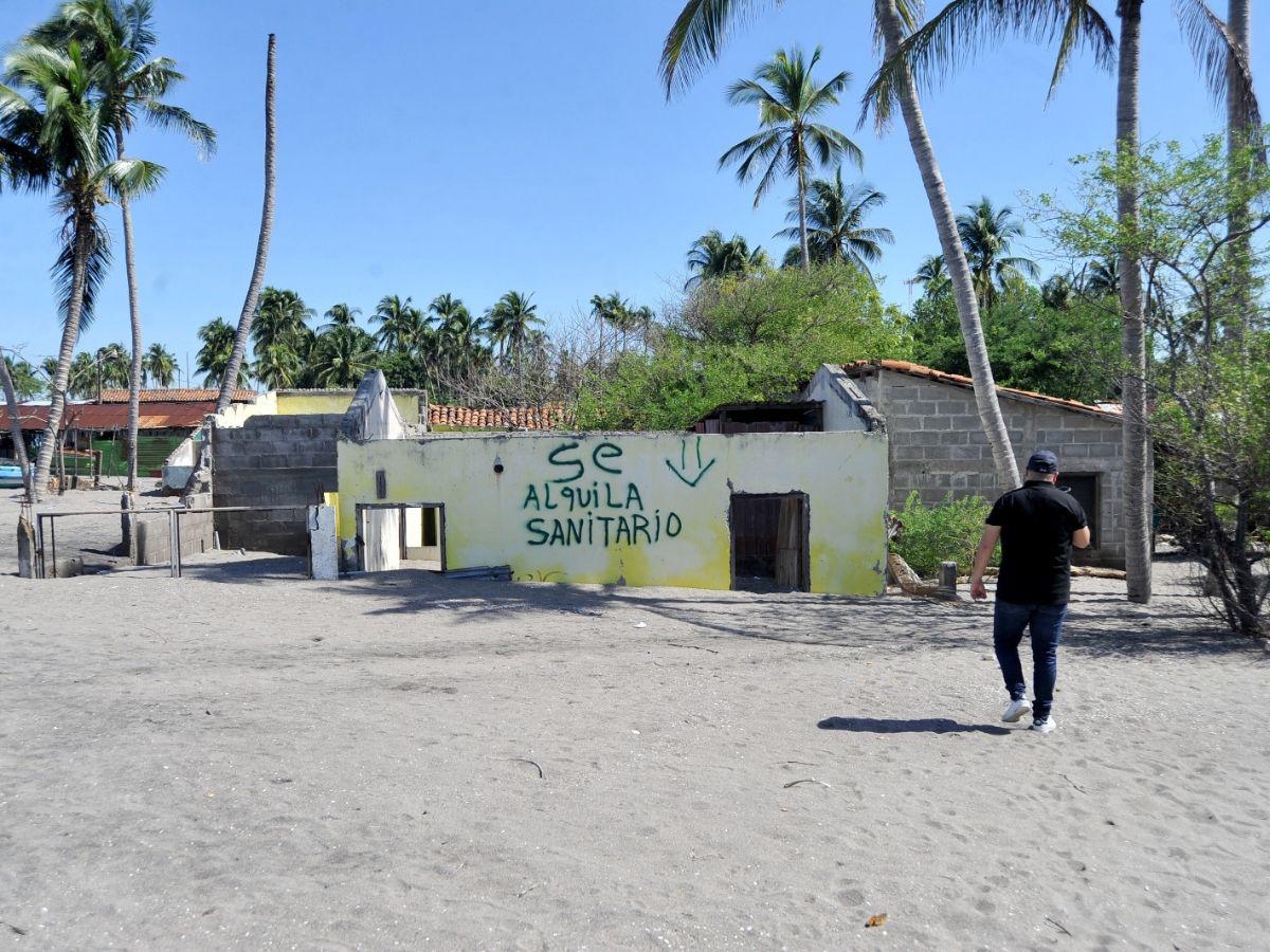 Cedeño sigue bajo el agua y sin ayuda de autoridades