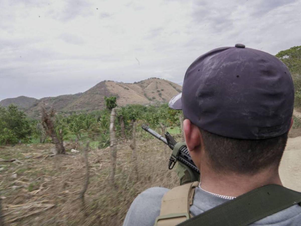 Investigan red de tráfico de armas que abastece al CJNG desde Florida