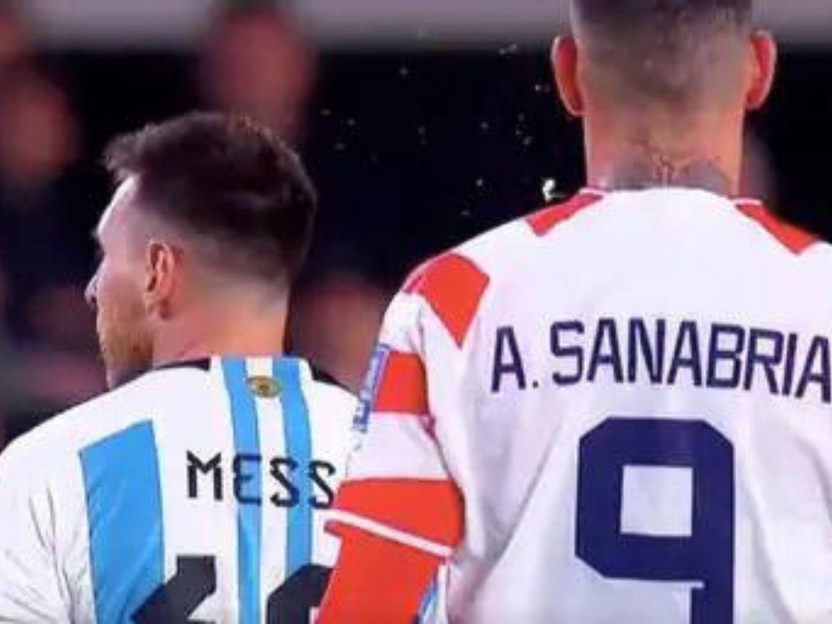 El jugador paraguayo que le escupió a Lionel Messi en las Eliminatorias de Conmebol