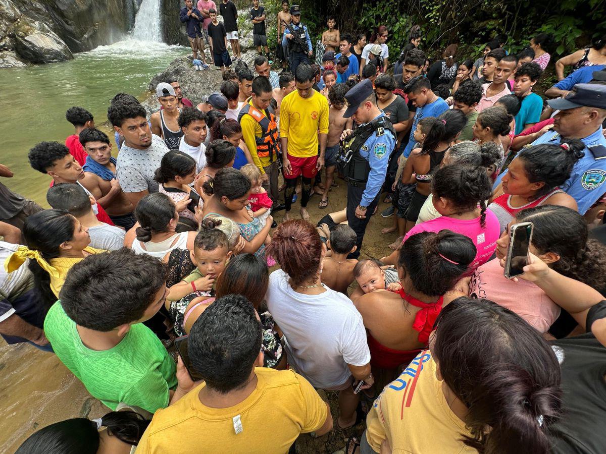 “Ella se desesperó y el agua la jaló”: Joven se ahoga mientras celebraba con su familia el Año Nuevo