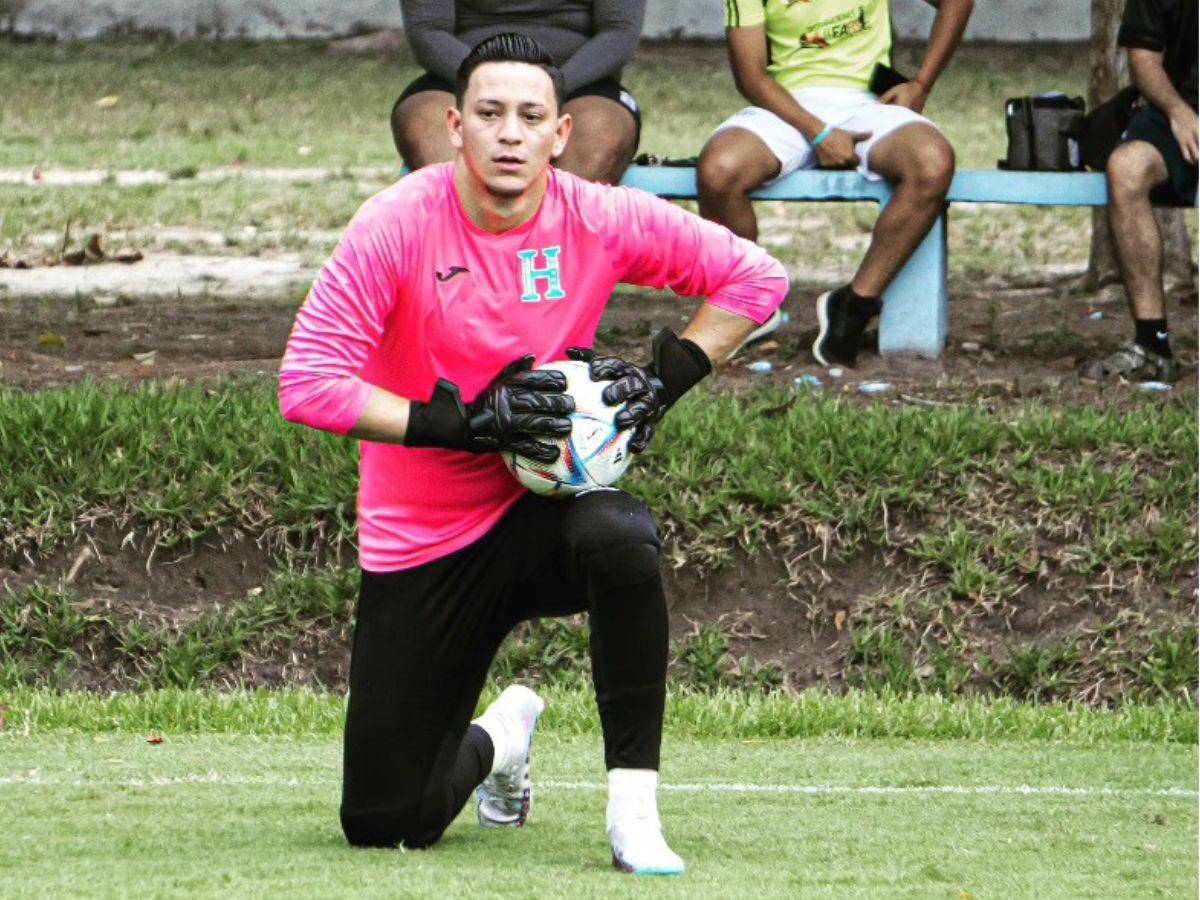 Jugador de Honduras es acusado de amaño de partidos y su equipo le rescinde contrato