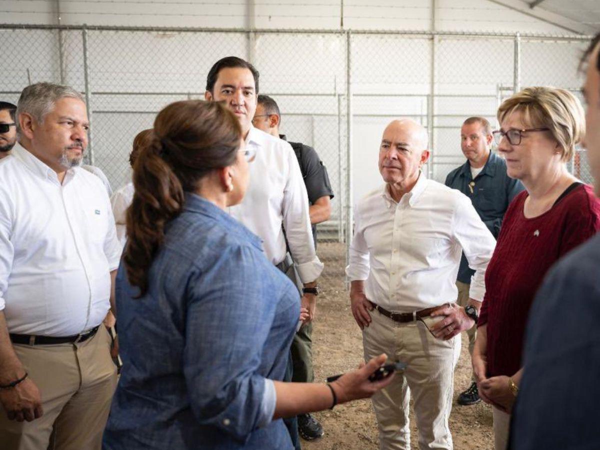 Presidenta Xiomara Castro anuncia creación de cuatro consulados en EEUU