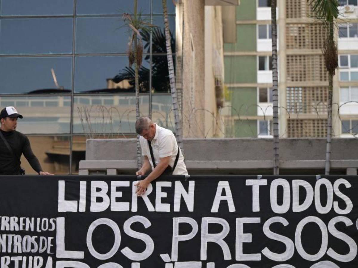 La oposición denuncia una “escalada represiva” tras la cuestionada reelección de Nicolás Maduro y hace un llamado al mundo para detener esta persecución.