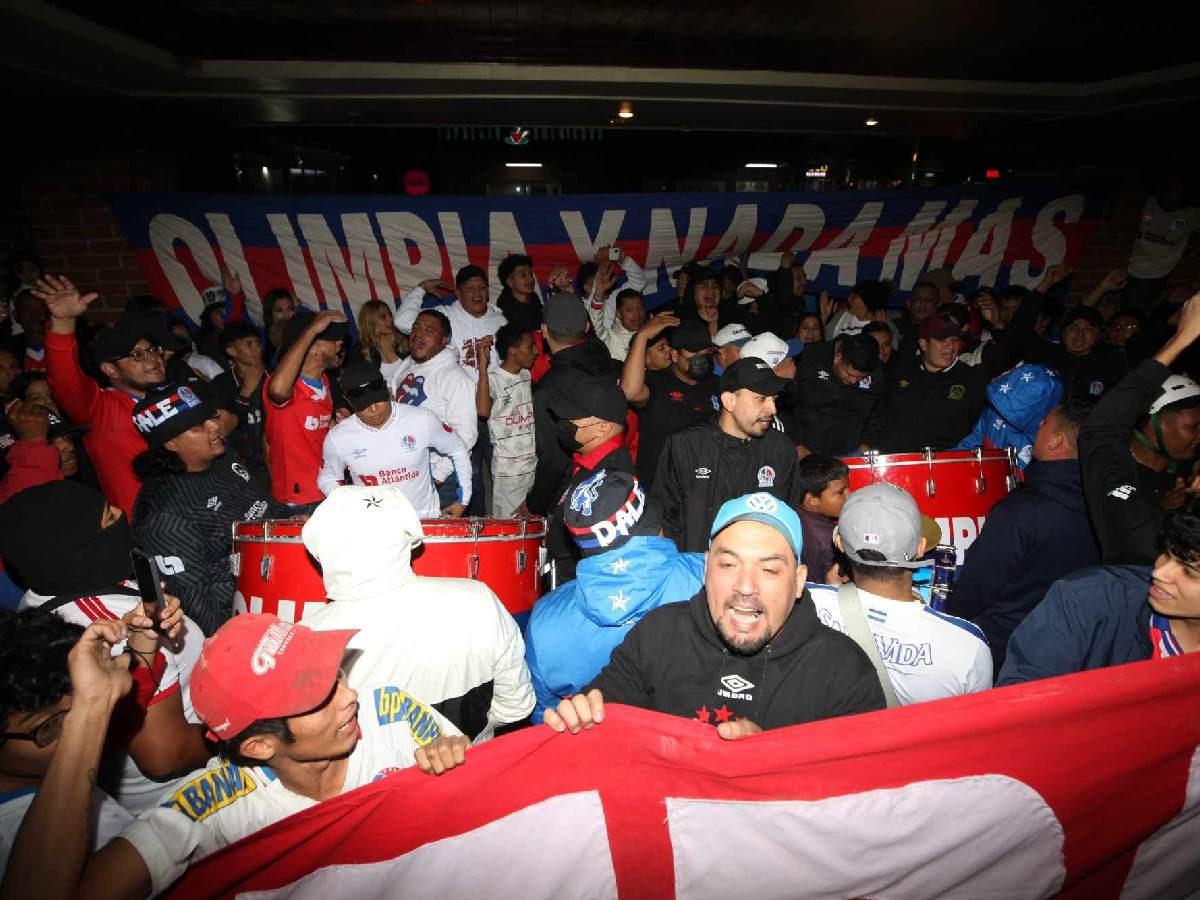 Así fue el banderazo de la Ultra Fiel al Olimpia previo a la gran final