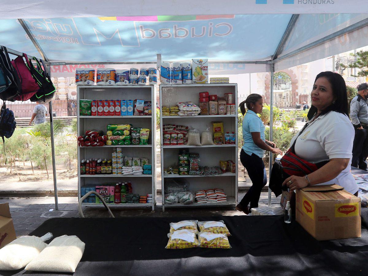 EL HERALDO fue uno de los puntos estratégicos de la DGPC para comprar huevos, pero a las 10:30 AM ya no había ni uno.