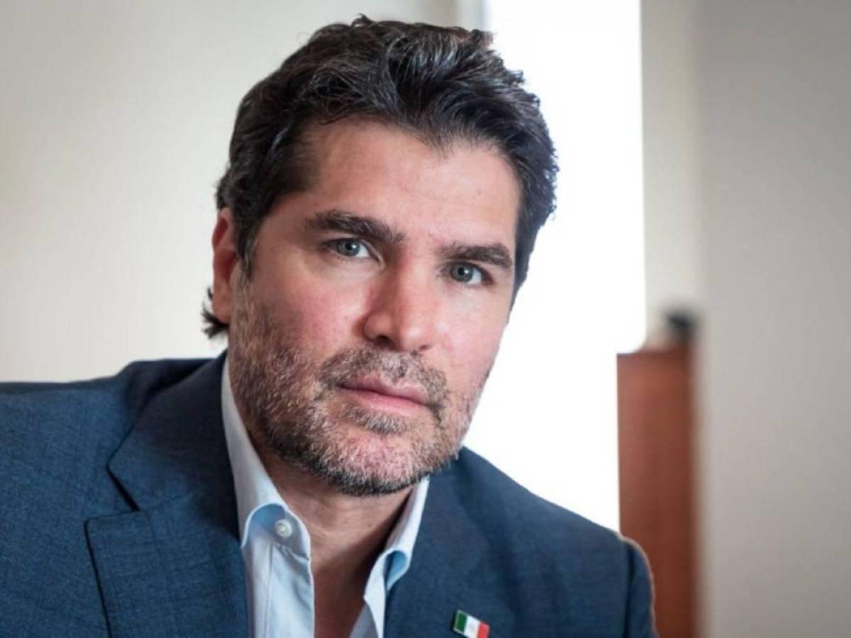 El actor Eduardo Verástegui se registra como candidato independiente a la presidencia de México