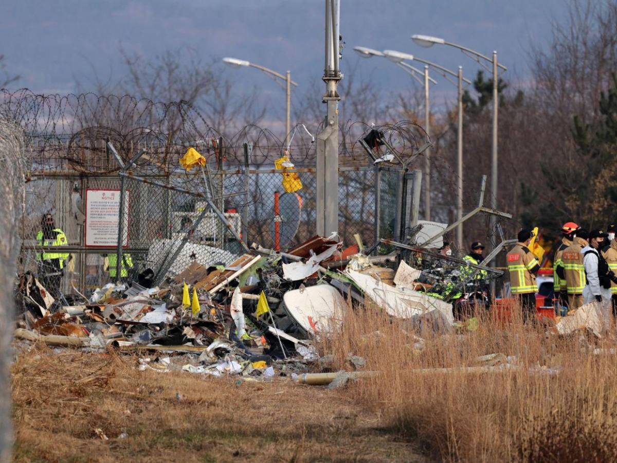 Así fueron los últimos 9 minutos del avión surcoreano antes de estrellarse