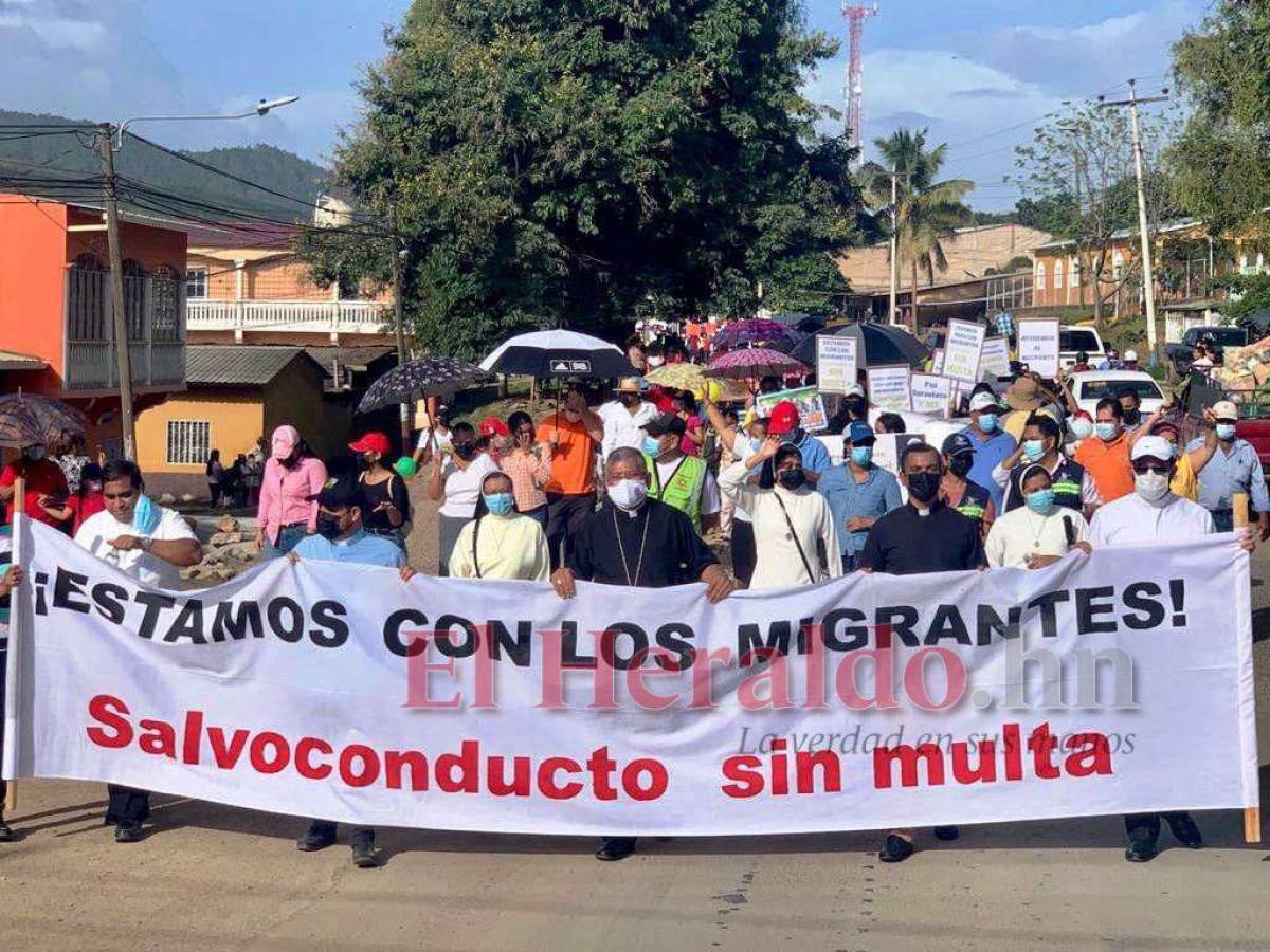 Exigen respeto para migrantes que cruzan por Danlí