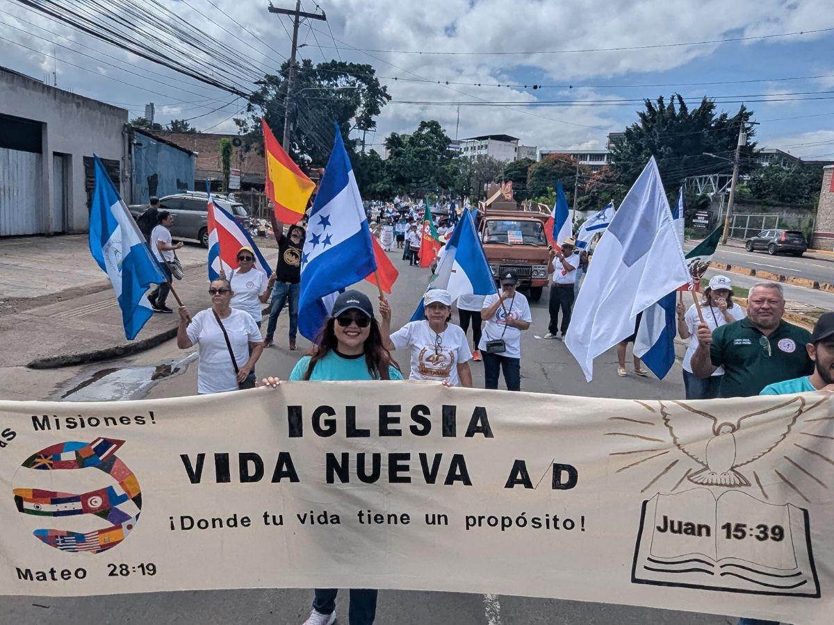 Iglesias conmemoran con devoción el Día de la Biblia en Honduras