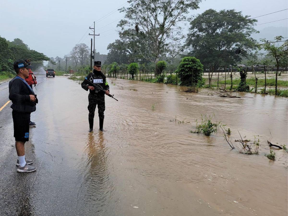 Inundaciones y derrumbes en Puerto Cortés y Omoa: imágenes de las afectaciones