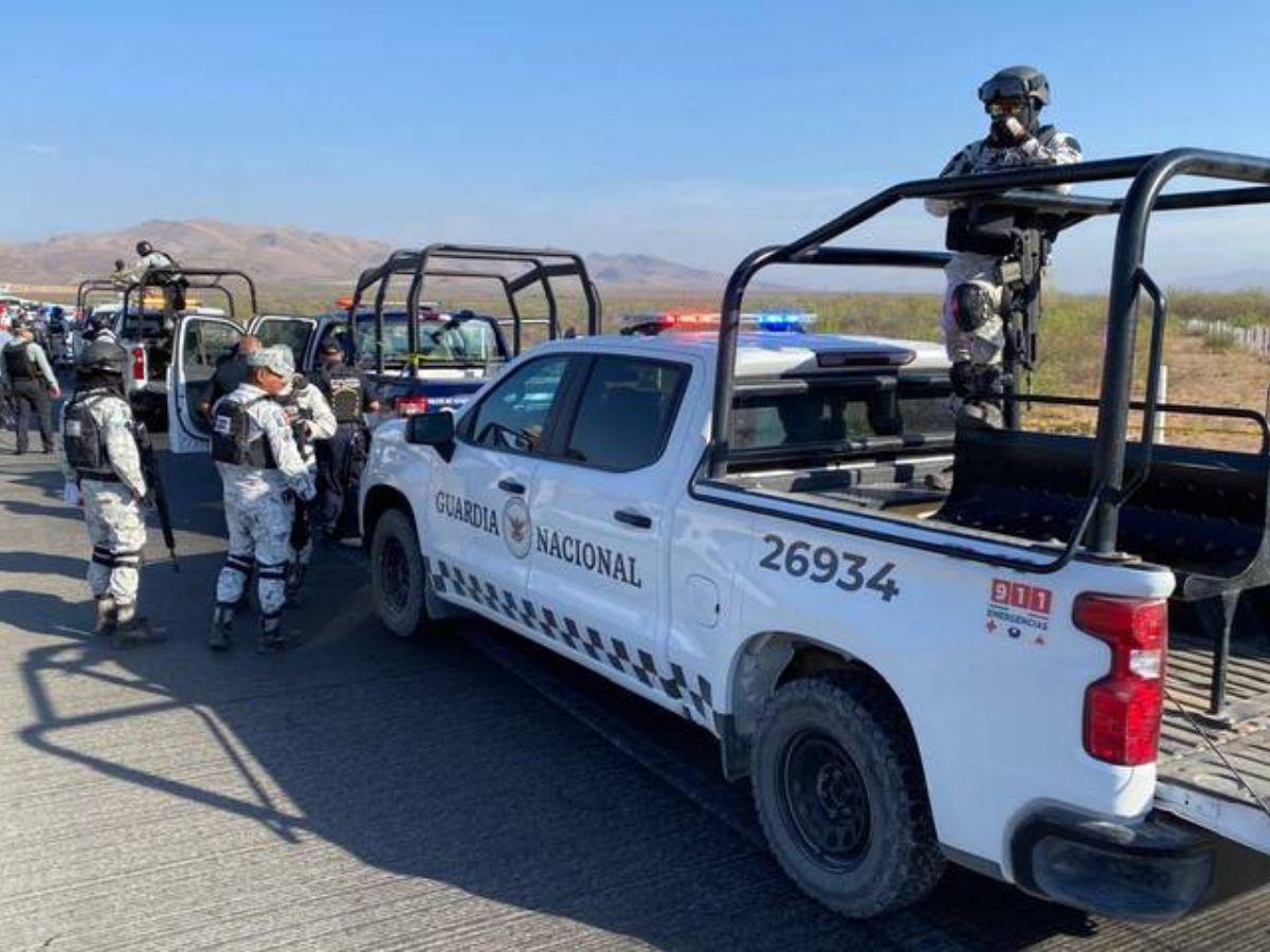 Encuentran cinco cadáveres abandonados en carretera del norte de México