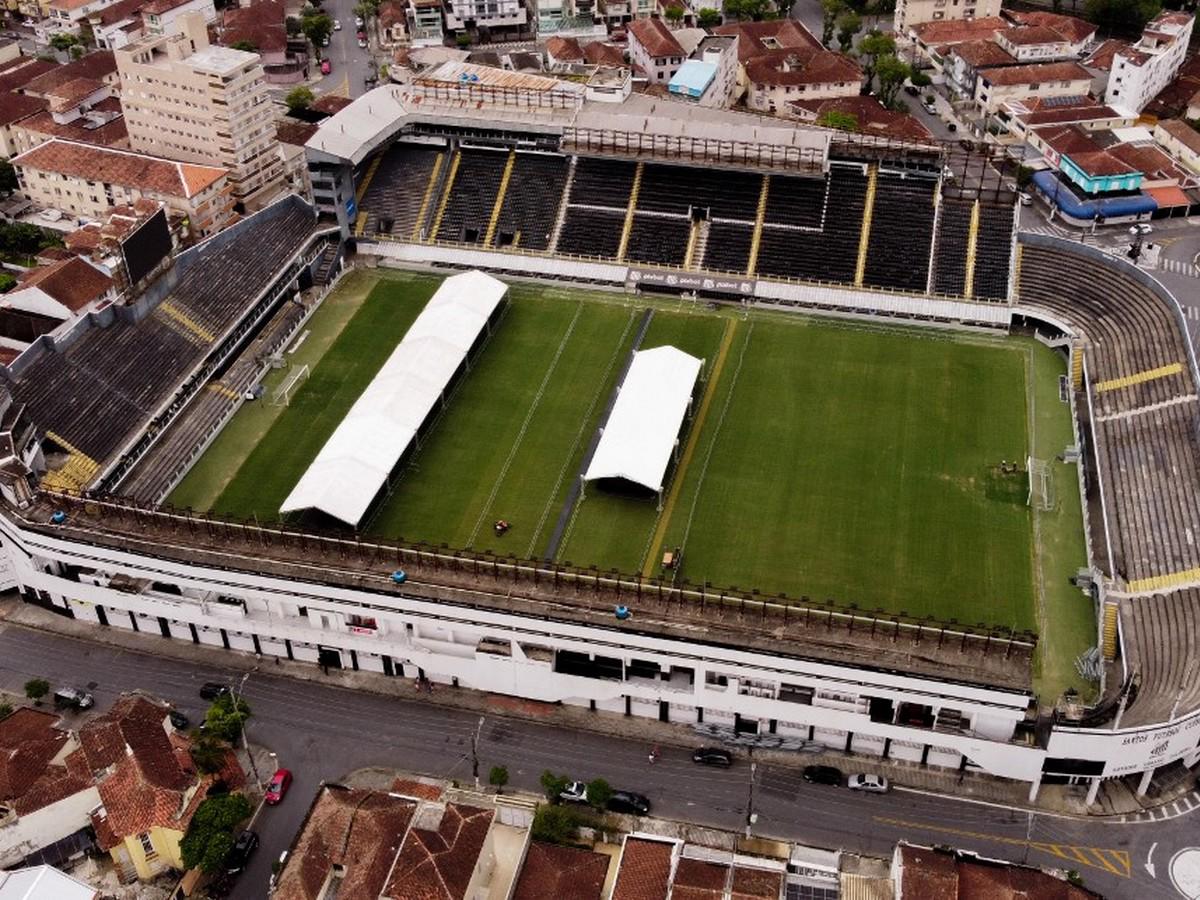 Vista aérea del estadio Vila Belmiro donde se realizará el sepelio del rey Pelé.