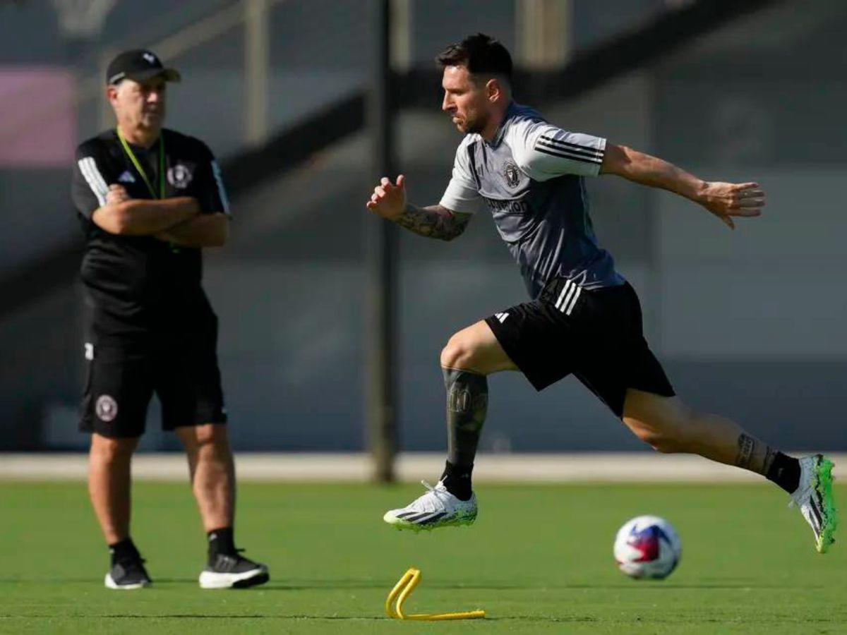 Gerardo ‘Tata’ Martino confirma cuándo podrán debutar Messi y Busquets con el Inter Miami