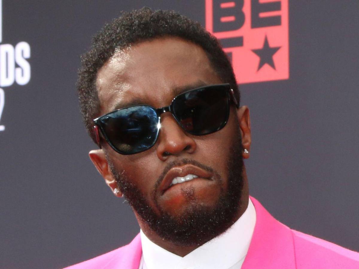 Sean Combs es acusado de maltratar a su personal de servicio