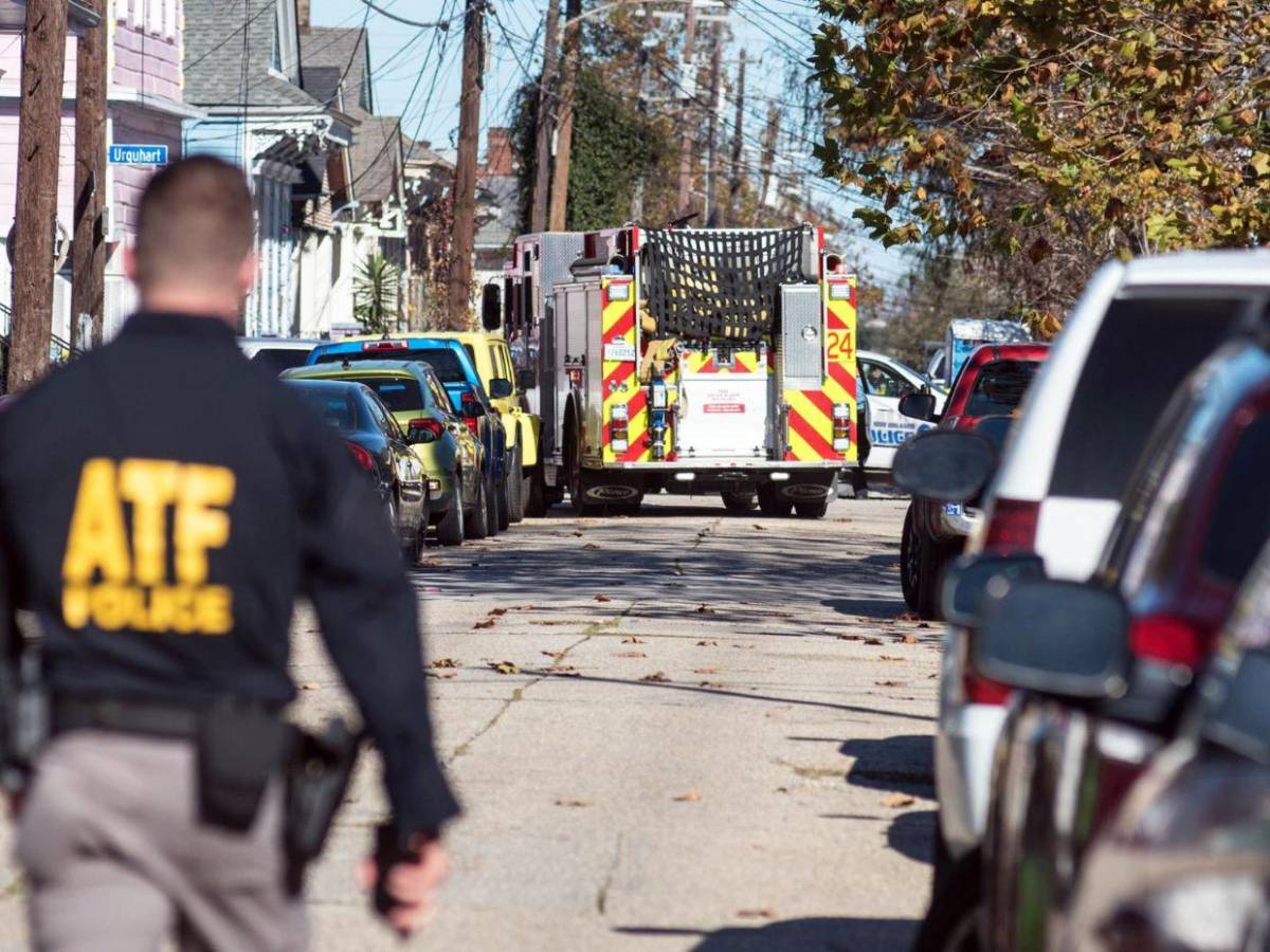 FBI: Responsable del atropello en New Orleans tenía bandera de ISIS en vehículo