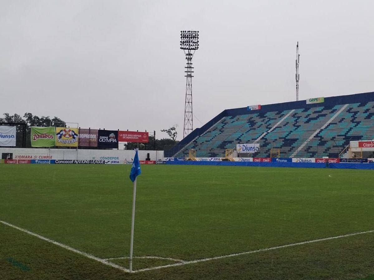 Así está la grama del Estadio Morazán tras lluvia y a horas del Honduras vs México