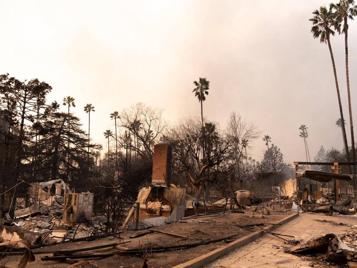 ¿Qué falló al enfrentar incendios en Los Ángeles, presupuesto o exceso de confianza?