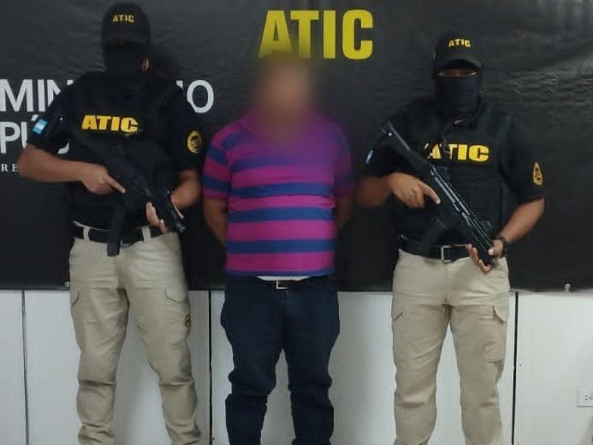 Capturan a hombre que ofrecía jovencitas por catálogo en Cortés