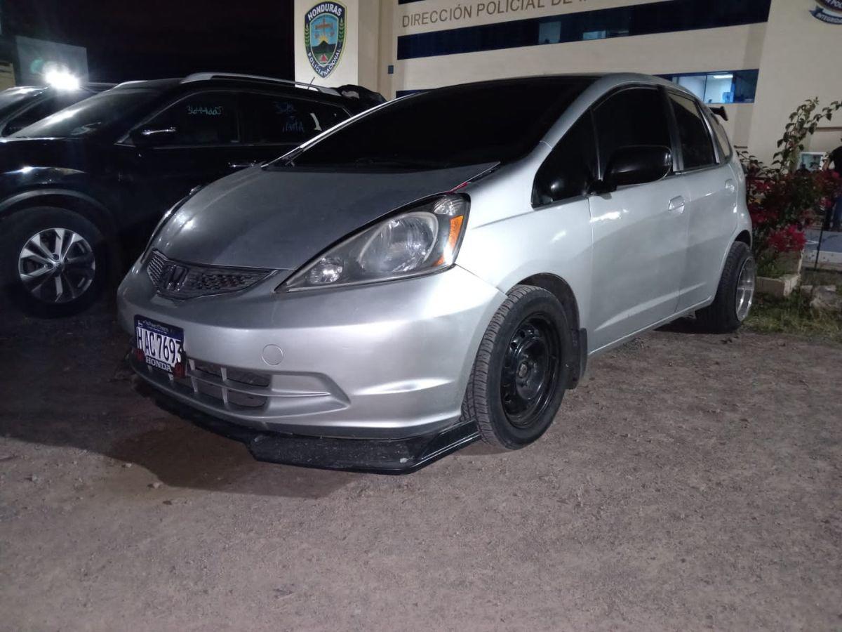 Este es el vehículo Honda Fit en el que se transportaba el presunto asesino de Soad Nicole Ham.