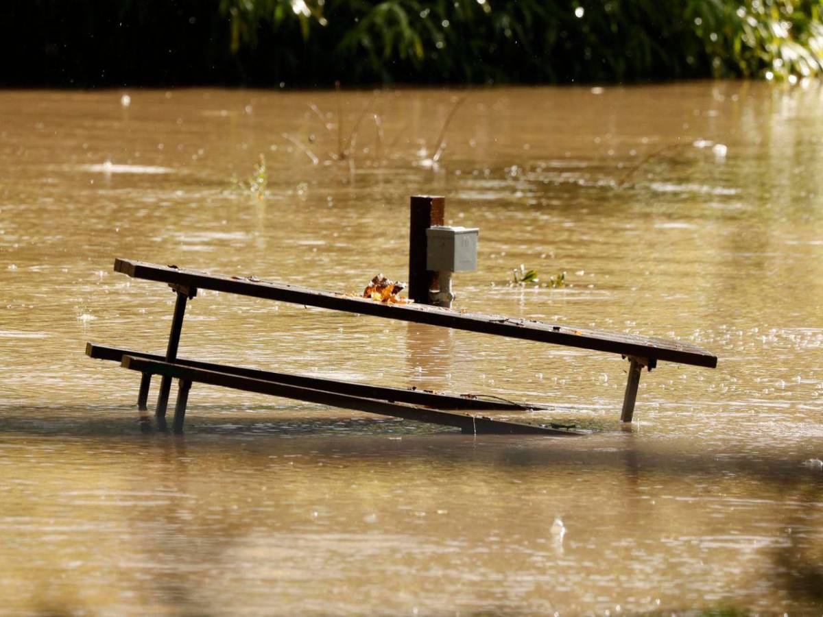 Tormenta deja inundado gran parte del norte de California; piden evacuar