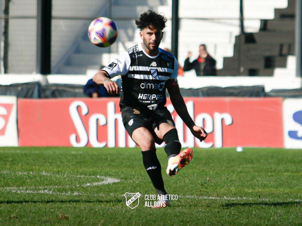 Exjugador de Olimpia es figura y pelea ascenso a la Primera de Argentina